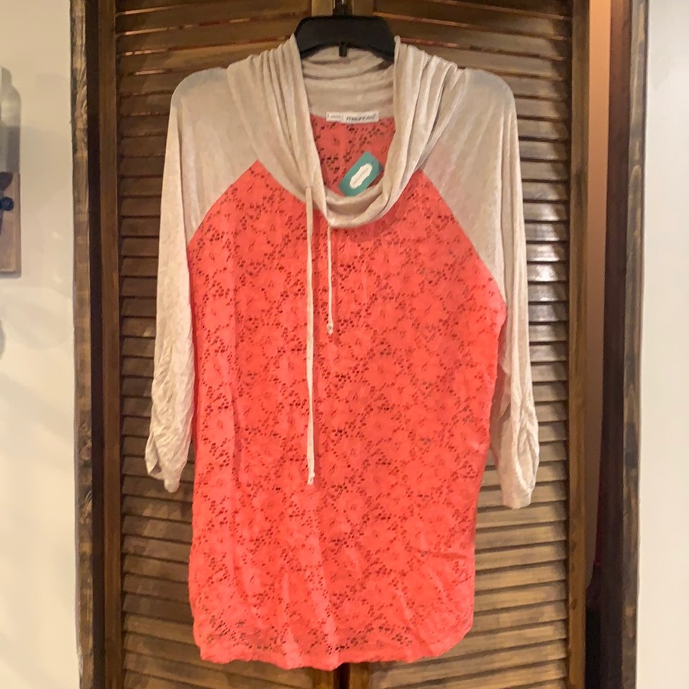 Maurices Light Weight cowl neck lace top size 1